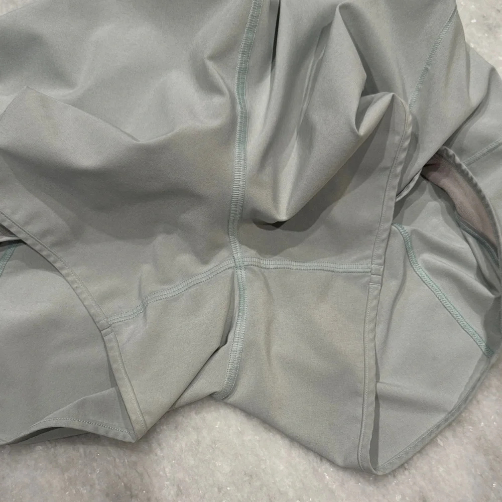 lululemon athletica Women's hotty hot mint green running Athletic Shorts tall - Picture 8 of 15